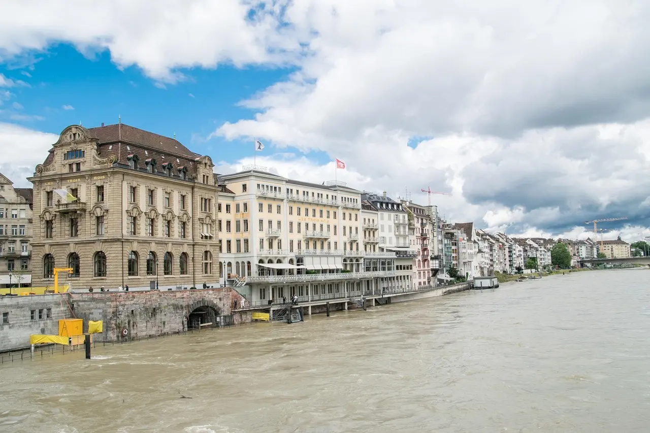 Hvordan er vejret i Basel i februar?
